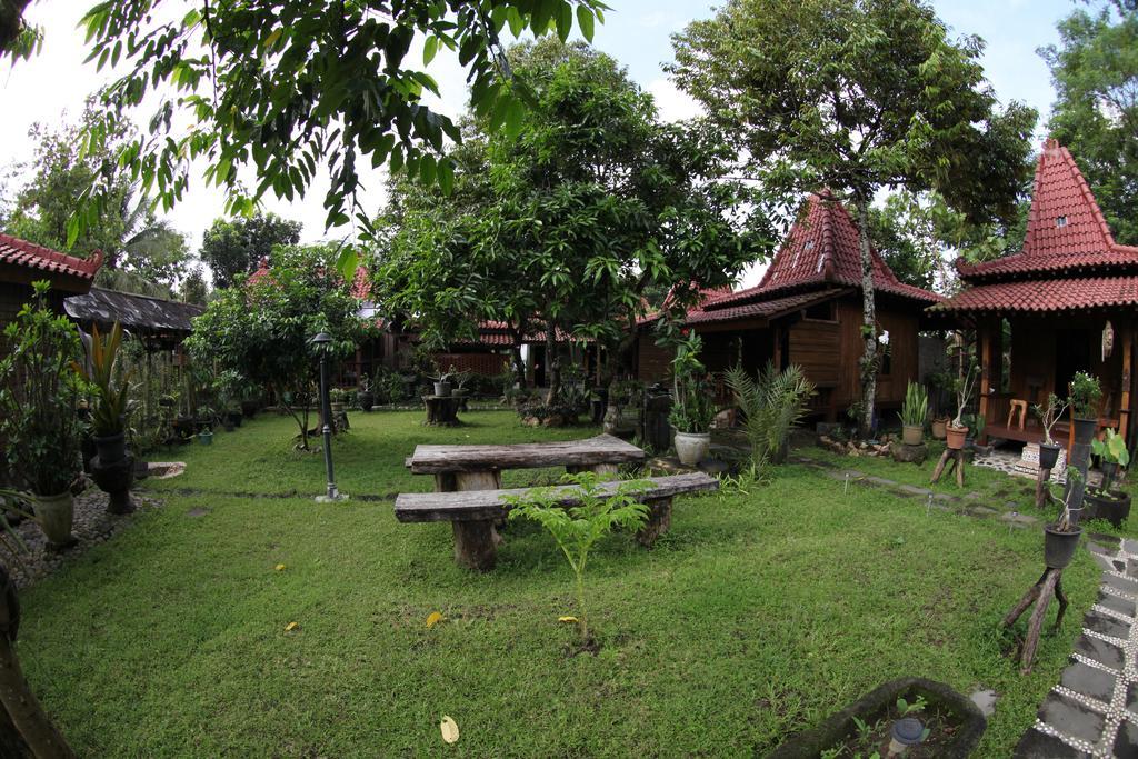 Omah Garengpoeng Guest House Magelang Zimmer foto